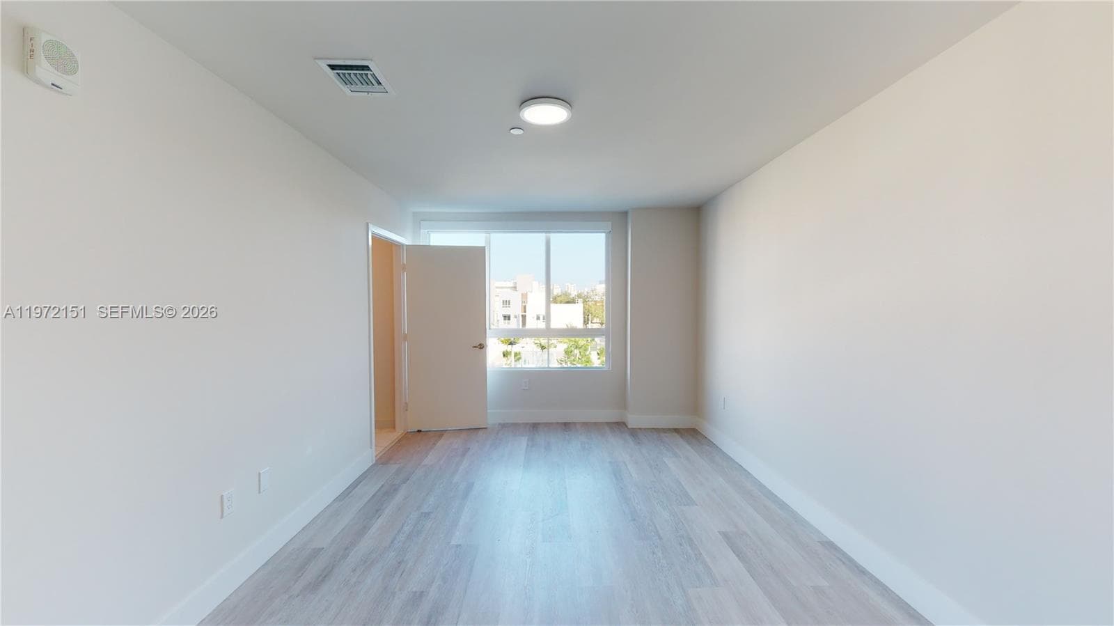 2555 NE 193rd St # 2224, Miami FL 33180 — 12