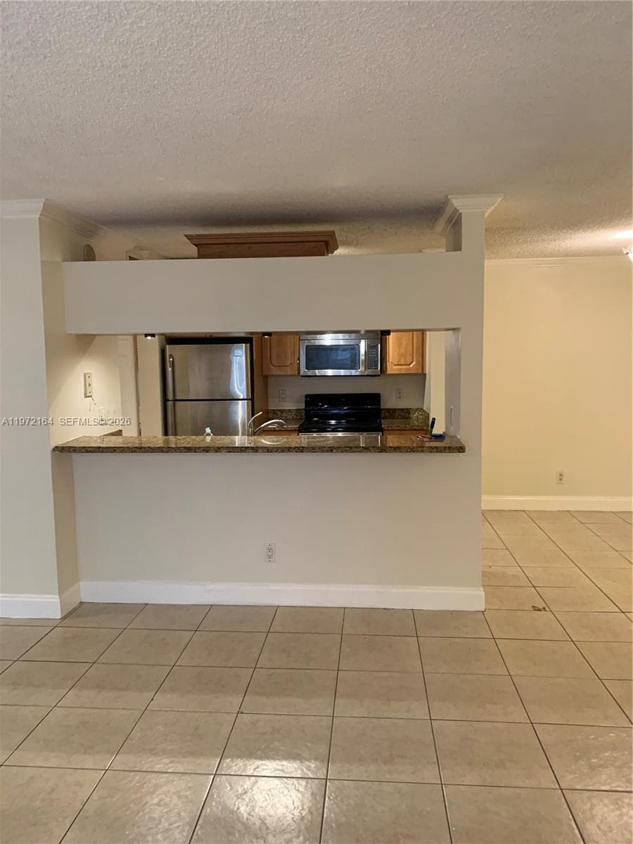 Royal Palm Place, Miami, FL — 14