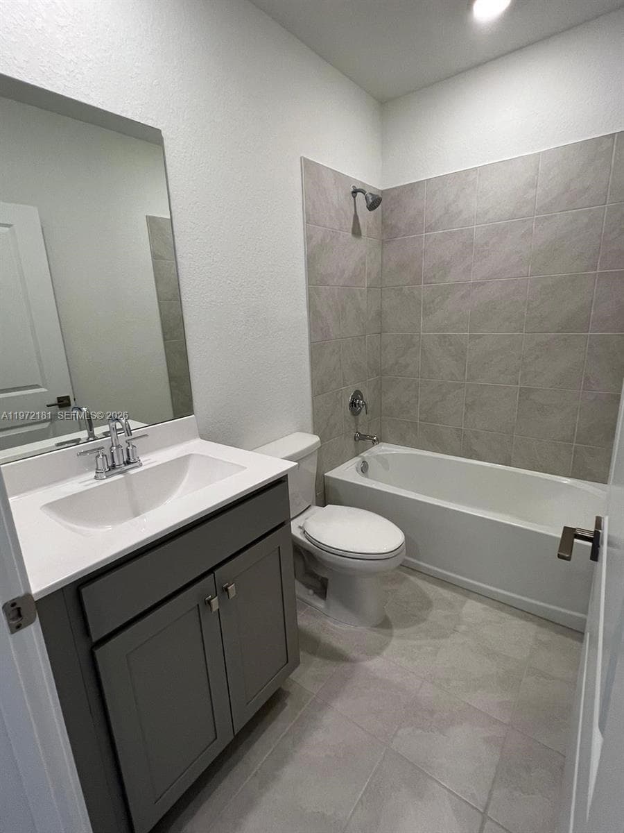 1765 SE 7th Ter, Homestead FL 33034 — 9