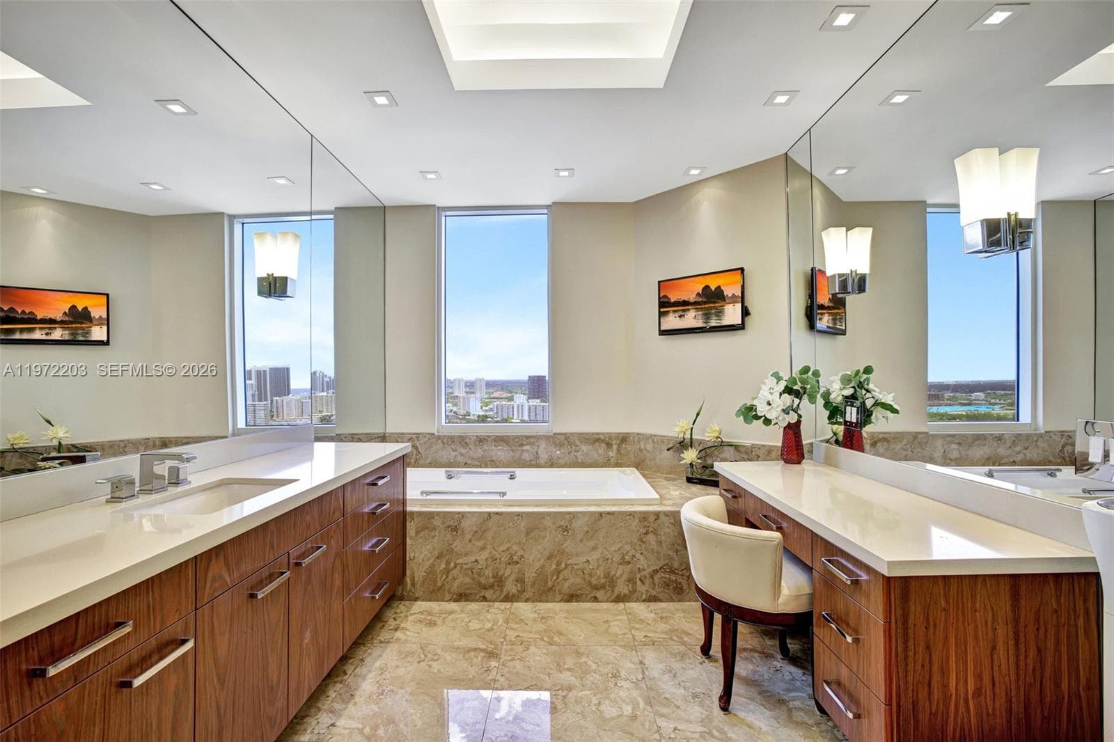 21200 Point Pl, Aventura FL 33180 — 47