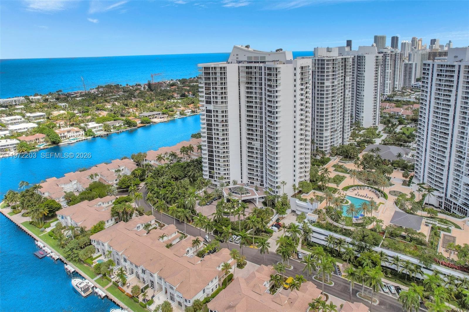 21200 Point Pl, Aventura FL 33180 — 66
