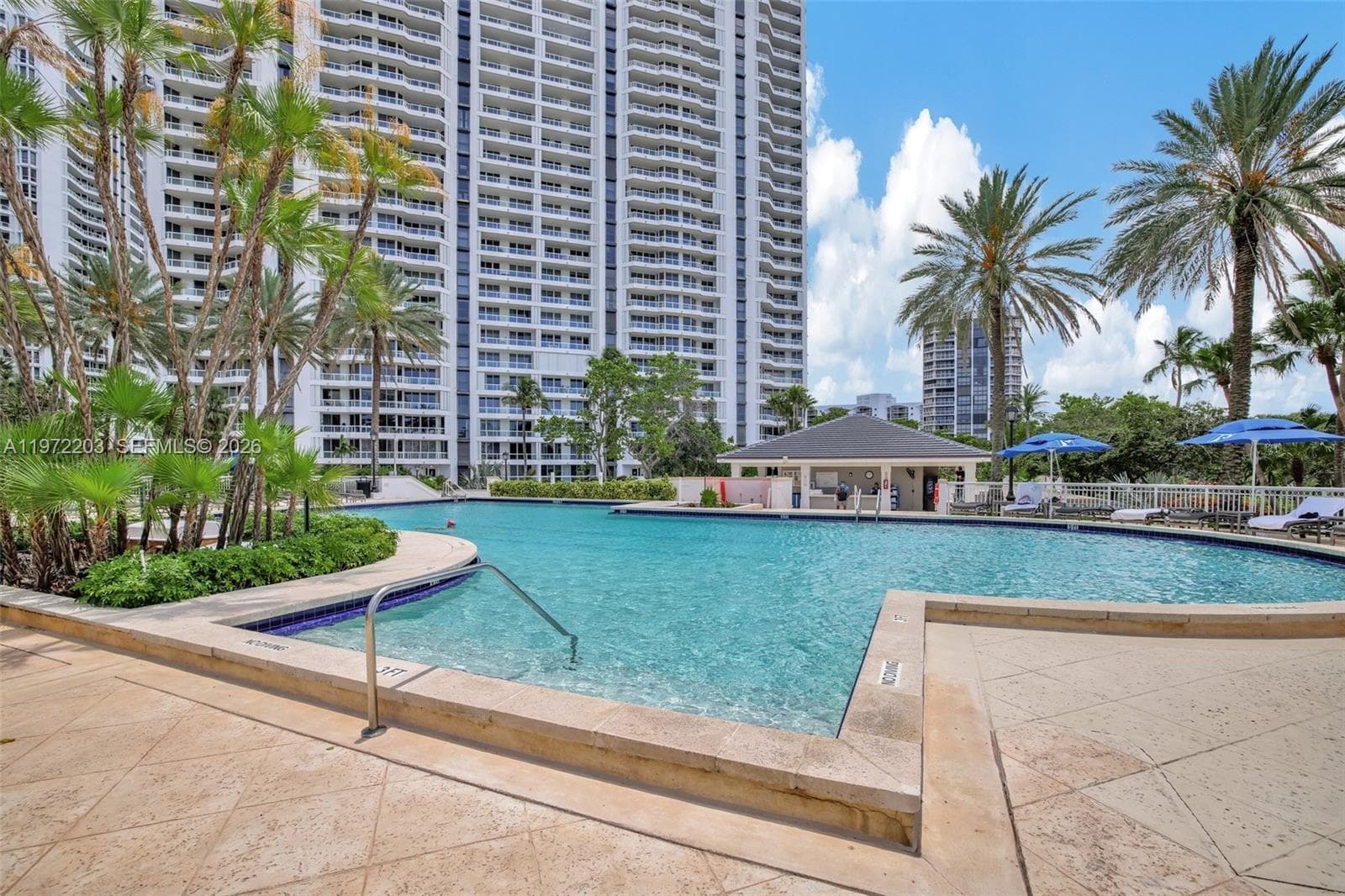 21200 Point Pl, Aventura FL 33180 — 71