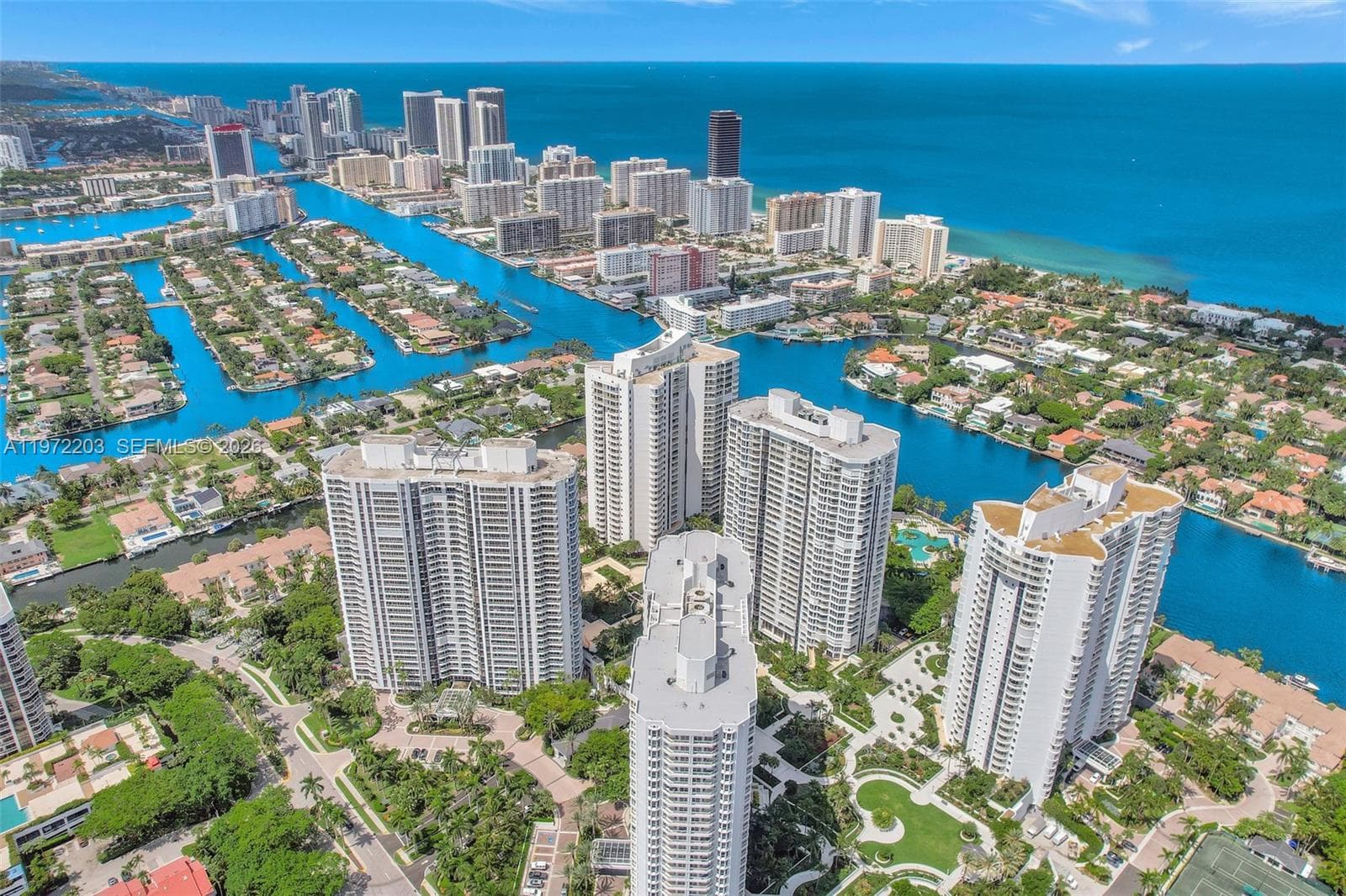 21200 Point Pl, Aventura FL 33180 — 89