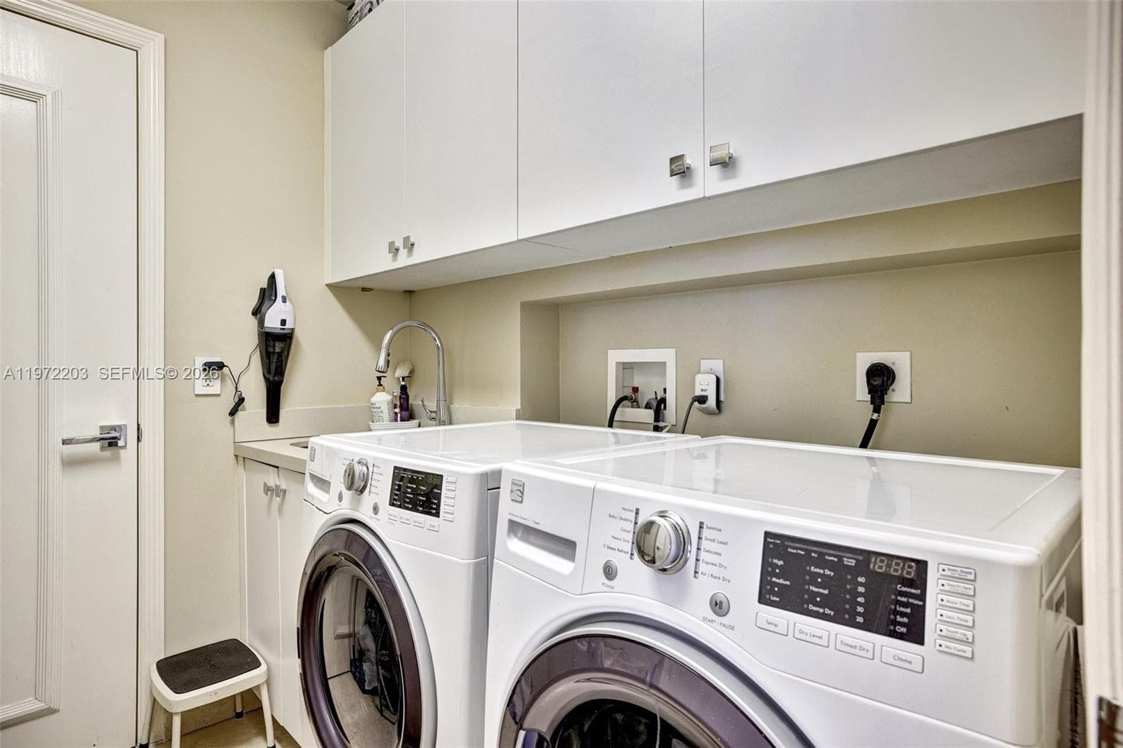 21200 Point Pl, Aventura FL 33180 — 65