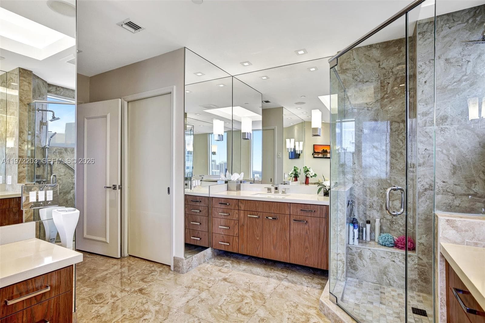 21200 Point Pl, Aventura FL 33180 — 45