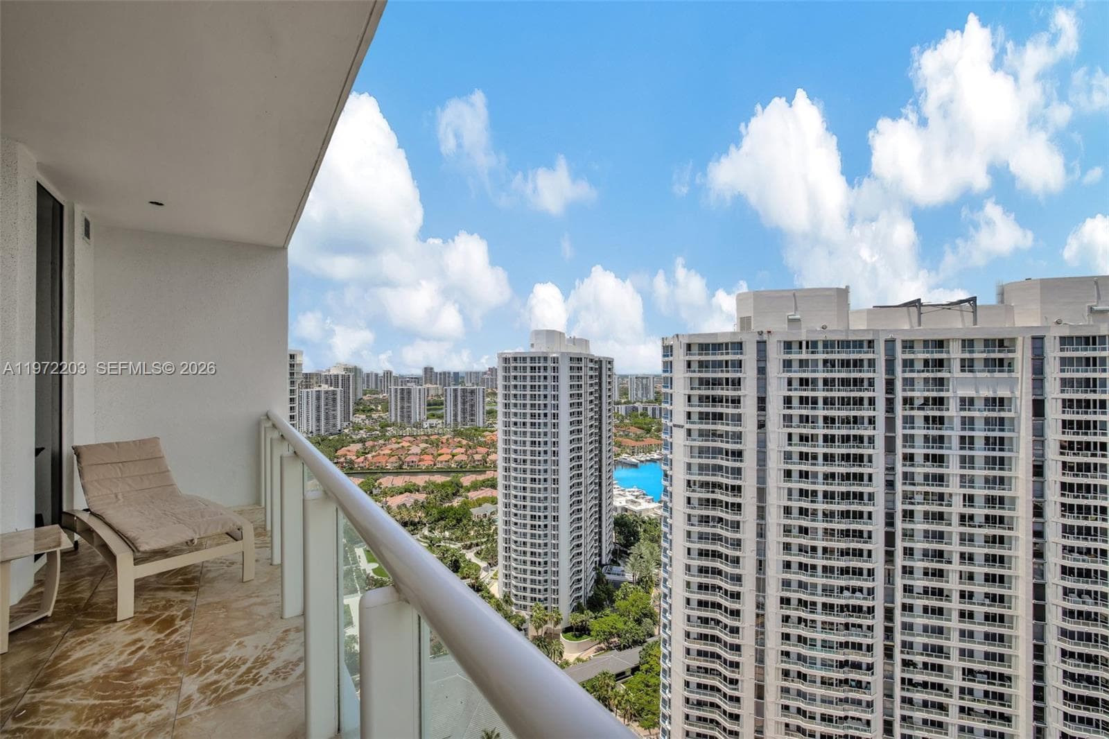 21200 Point Pl, Aventura FL 33180 — 55