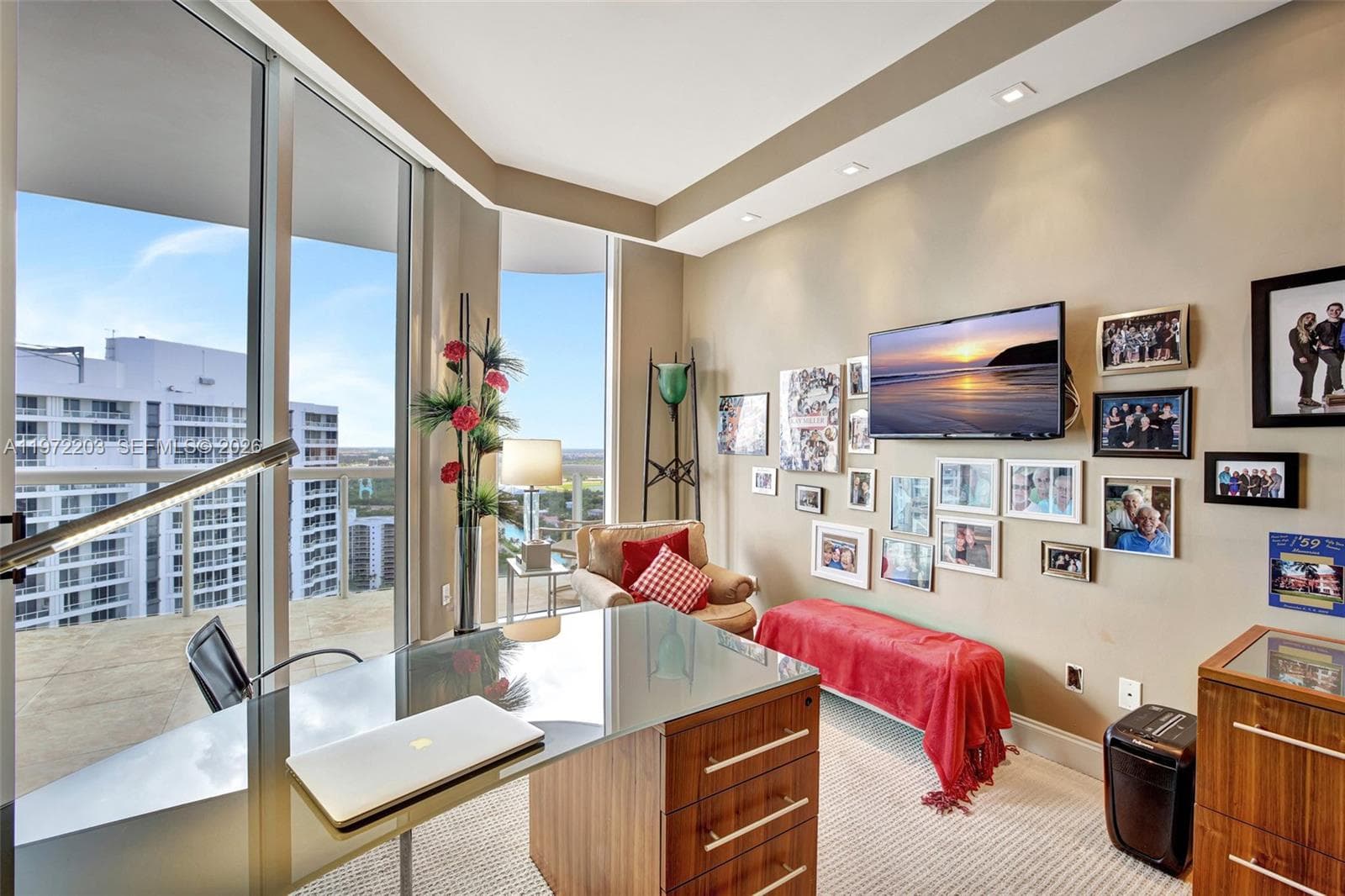 21200 Point Pl, Aventura FL 33180 — 50