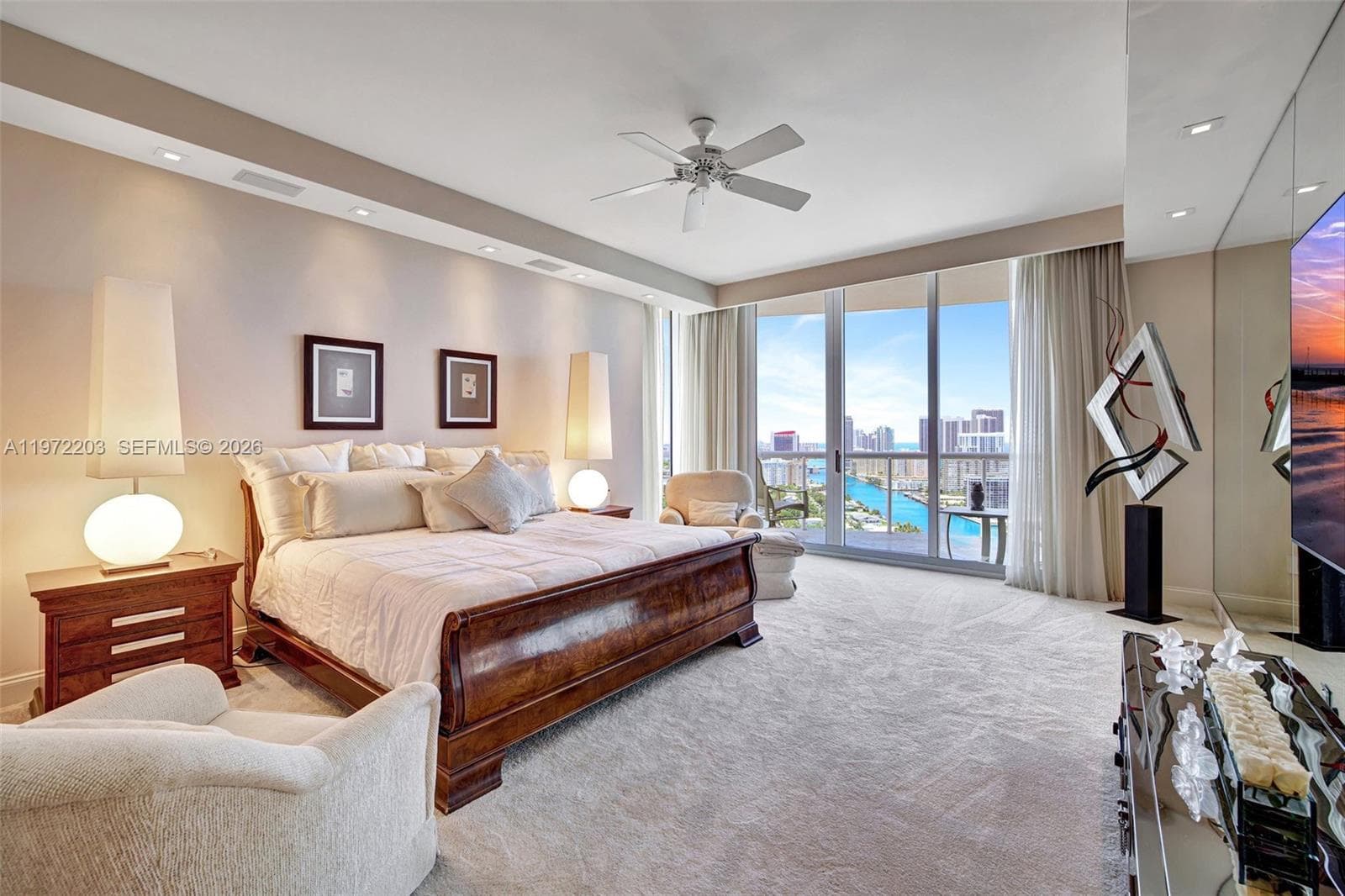 21200 Point Pl, Aventura FL 33180 — 40