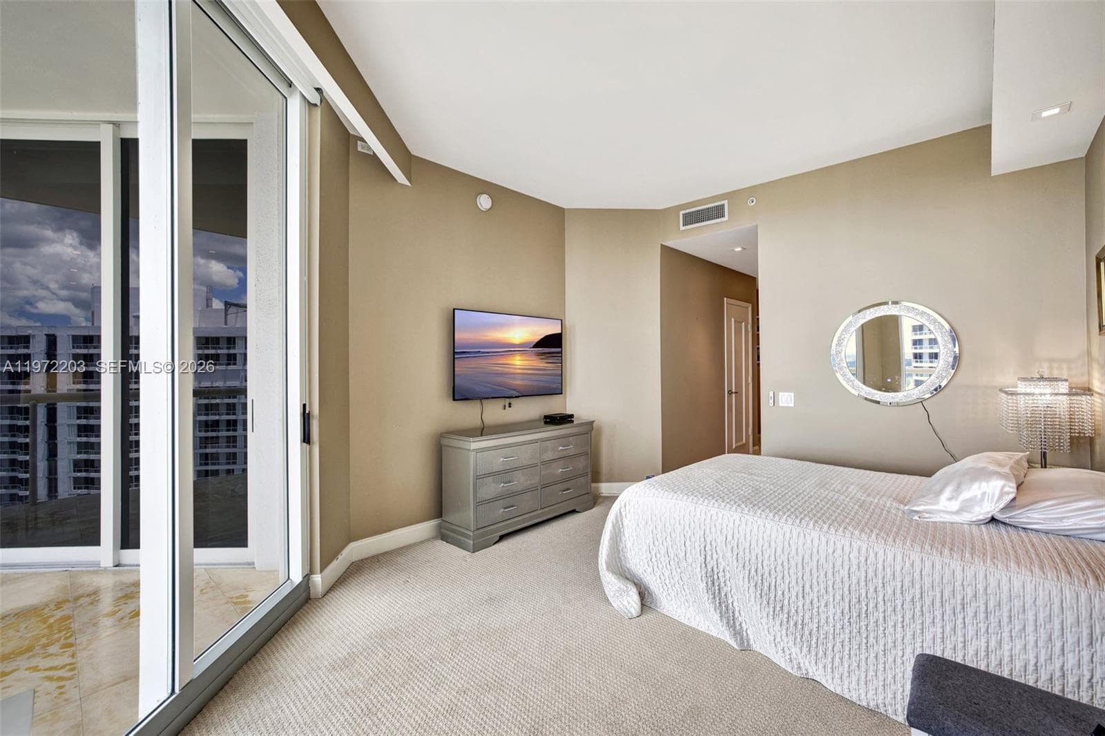 21200 Point Pl, Aventura FL 33180 — 60
