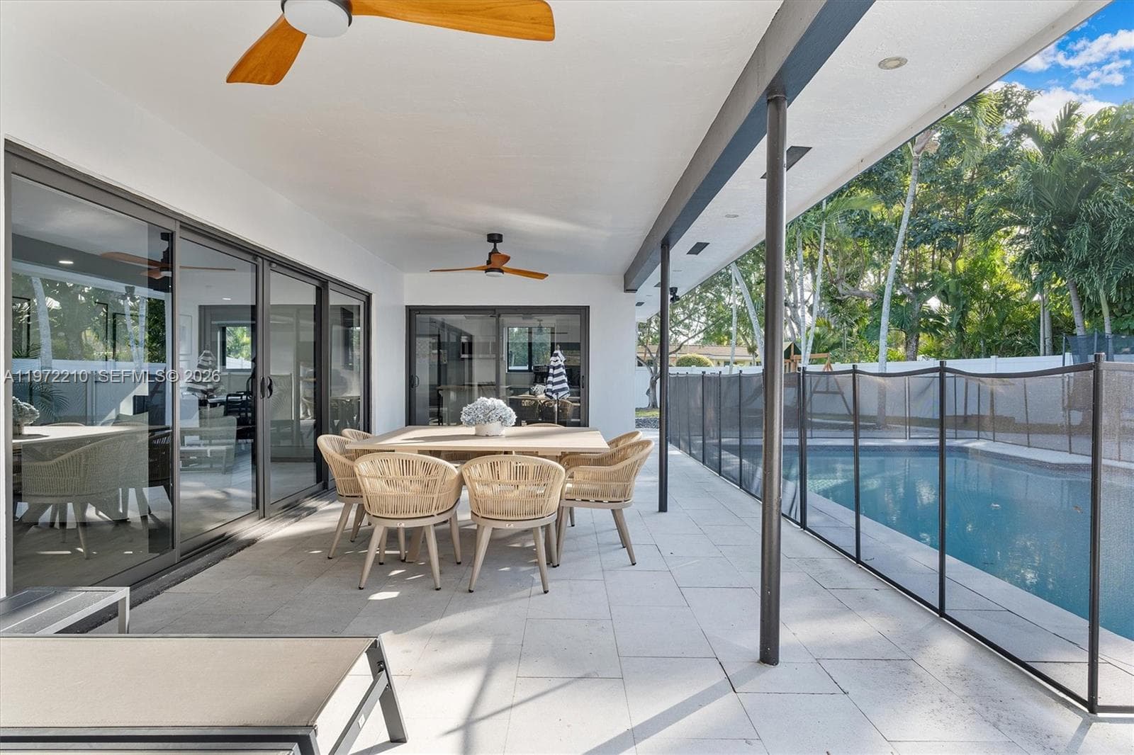 8201 SW 151st St, Palmetto Bay FL 33158 — 23