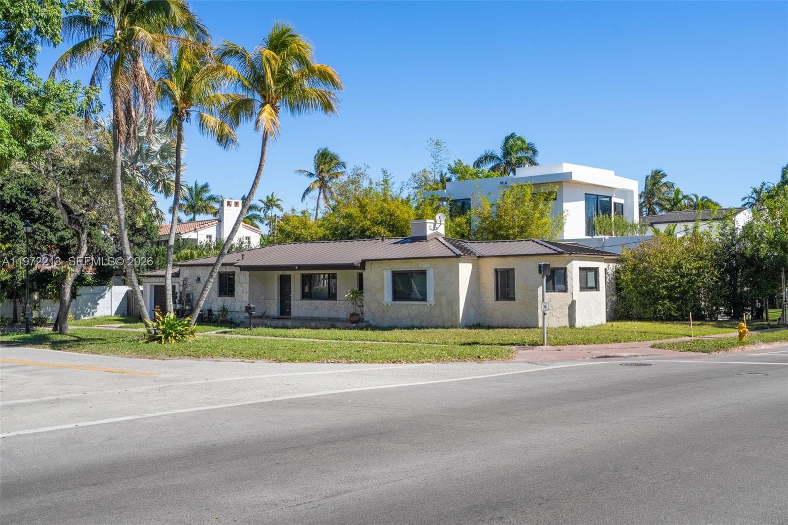 6311 La Gorce Dr, Miami Beach FL 33141 — 6