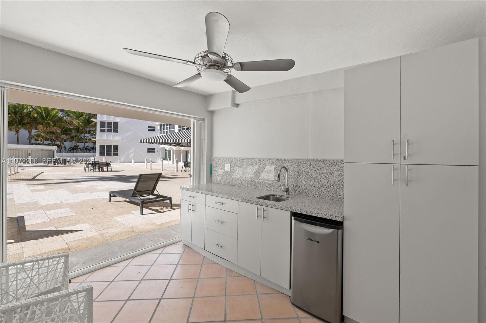 4925 Collins Ave, Miami Beach FL 33140 — 9