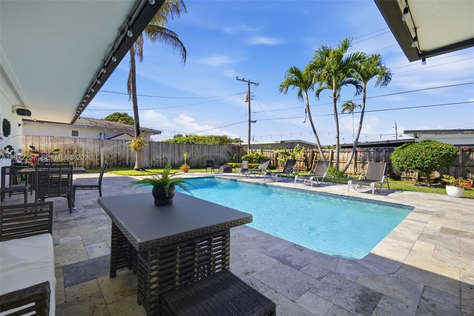 1871 NE 186th St, North Miami Beach FL 33179 — 37