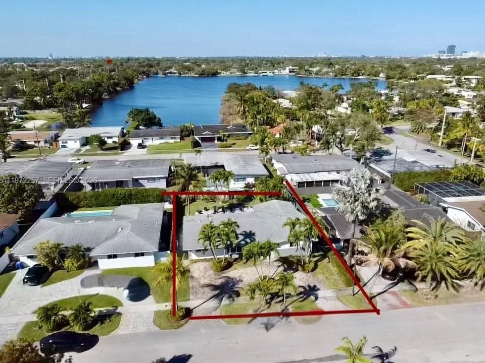 1871 NE 186th St, North Miami Beach FL 33179 — 40