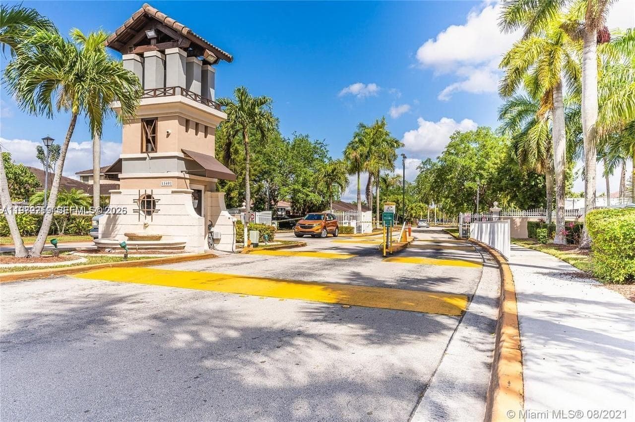 Caribe Lakes Phase I, Miami, FL — 25