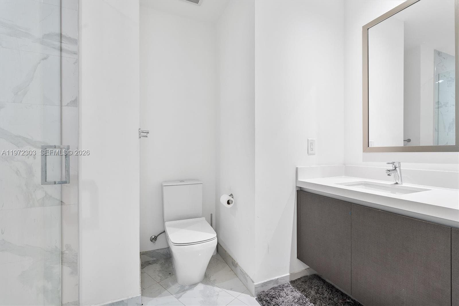 851 NE 1st Ave # 1712, Miami FL 33132 — 42