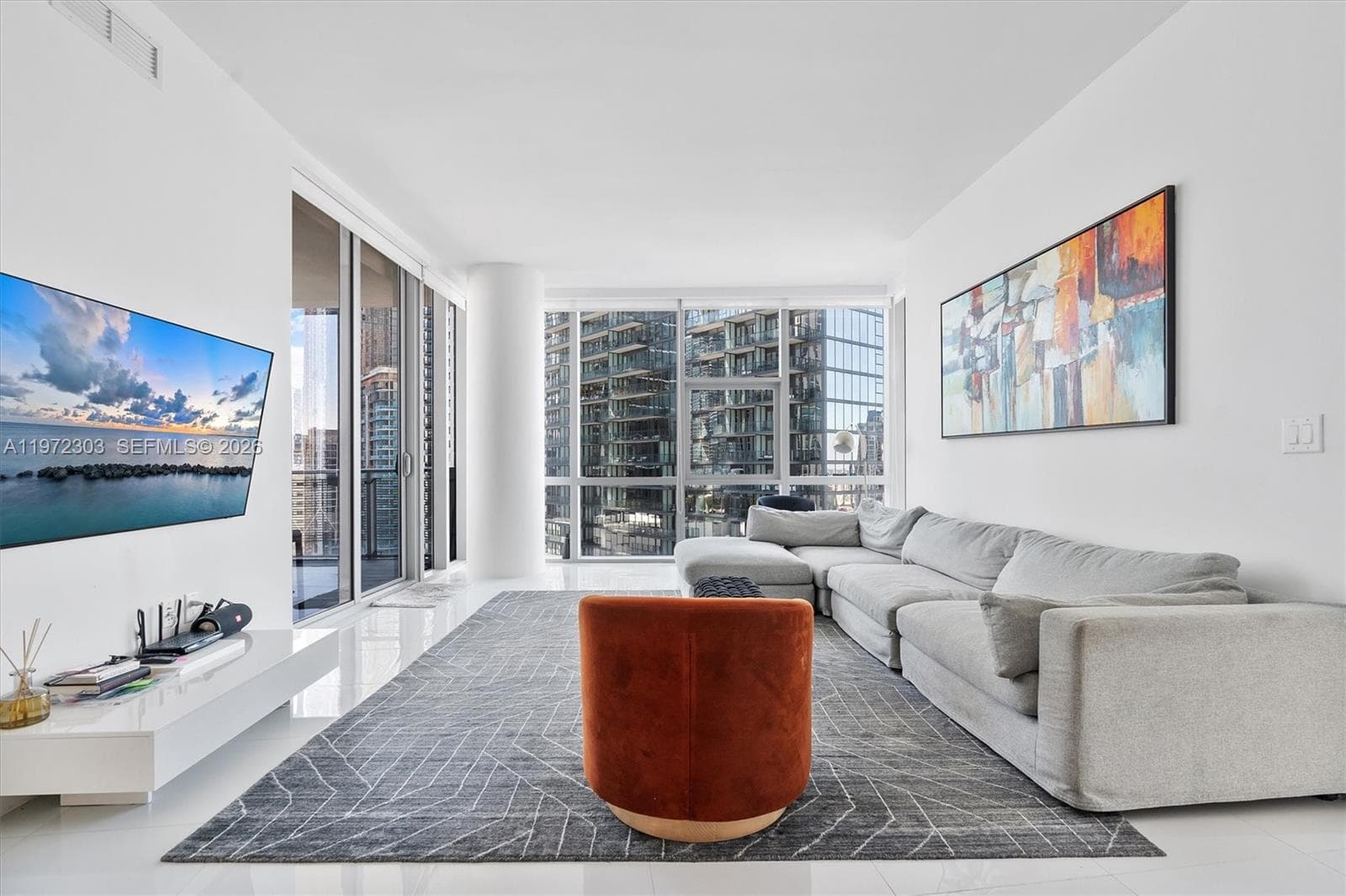 851 NE 1st Ave # 1712, Miami FL 33132 — 7