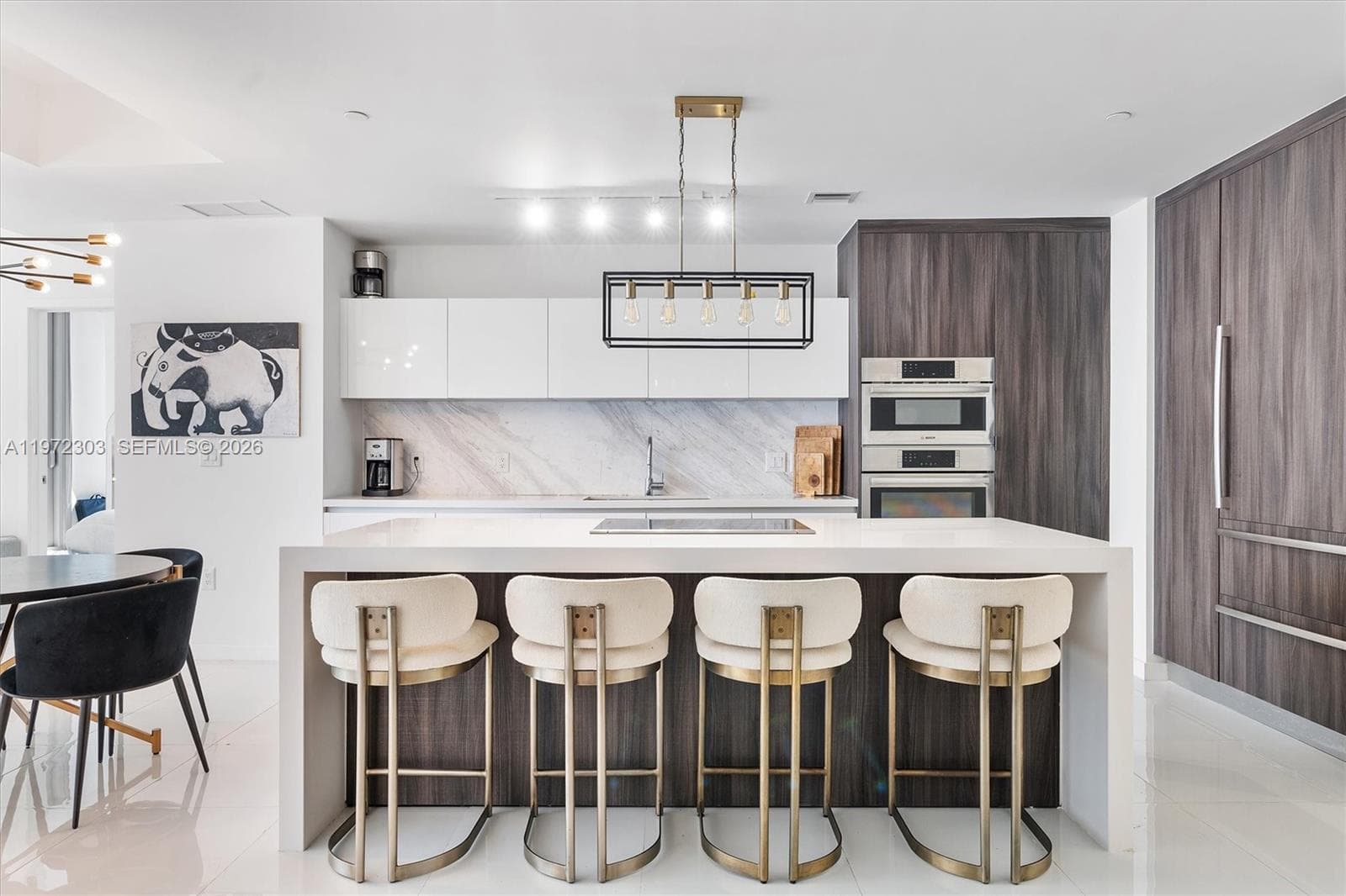 851 NE 1st Ave # 1712, Miami FL 33132 — 3