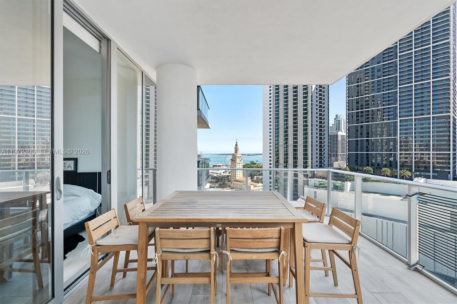 851 NE 1st Ave # 1712, Miami FL 33132 — 10