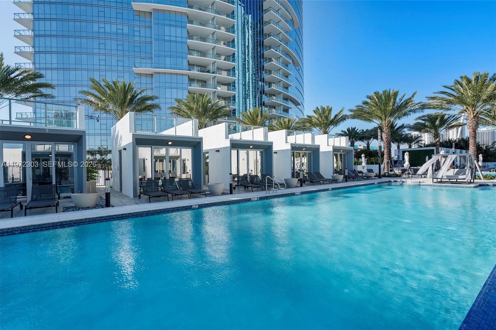 851 NE 1st Ave # 1712, Miami FL 33132 — 55