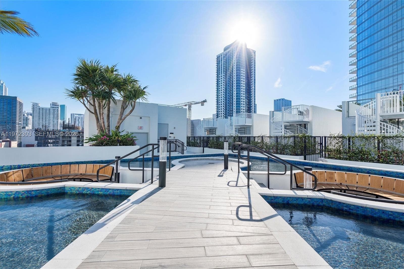 851 NE 1st Ave # 1712, Miami FL 33132 — 54