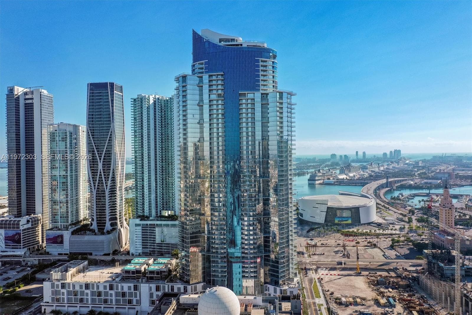 851 NE 1st Ave # 1712, Miami FL 33132 — 50