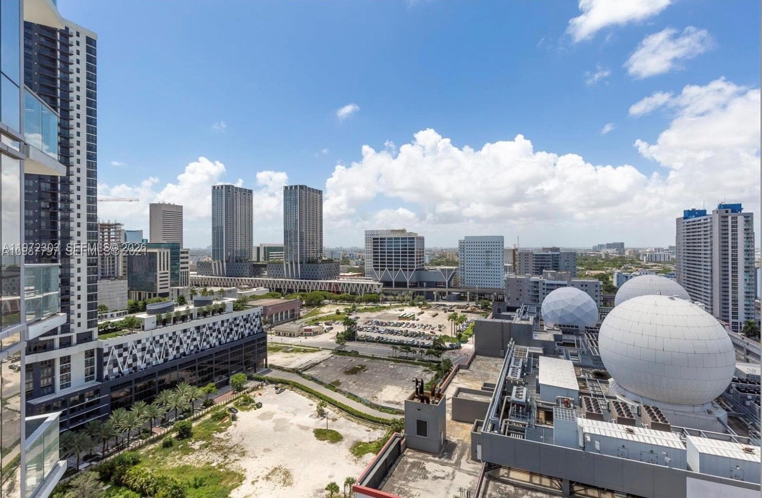 851 NE 1st Ave # 1712, Miami FL 33132 — 31