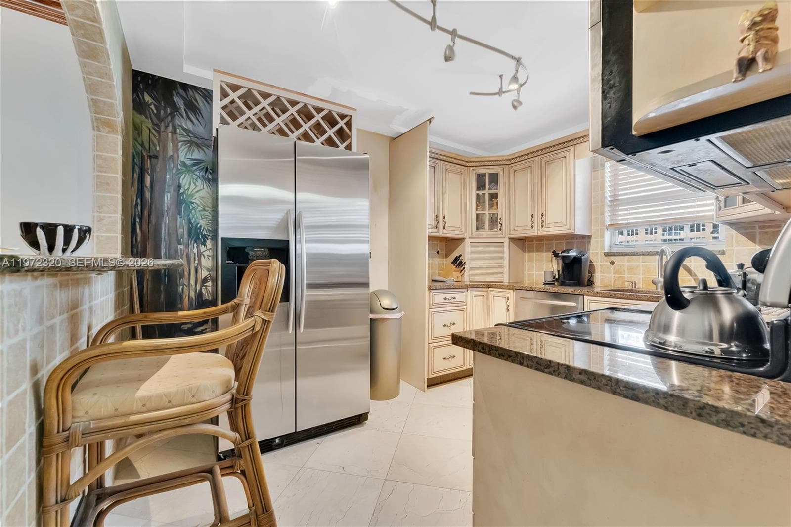 5555 Collins Ave # 5B, Miami Beach FL 33140 — 9