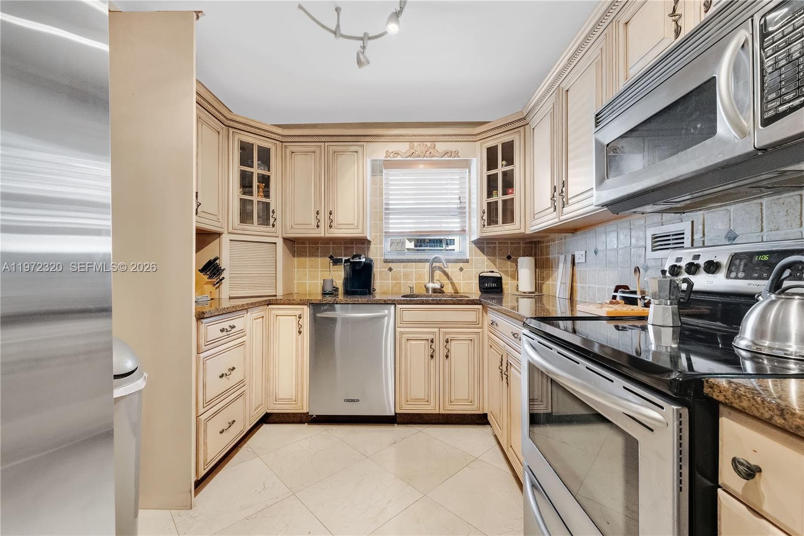5555 Collins Ave # 5B, Miami Beach FL 33140 — 10