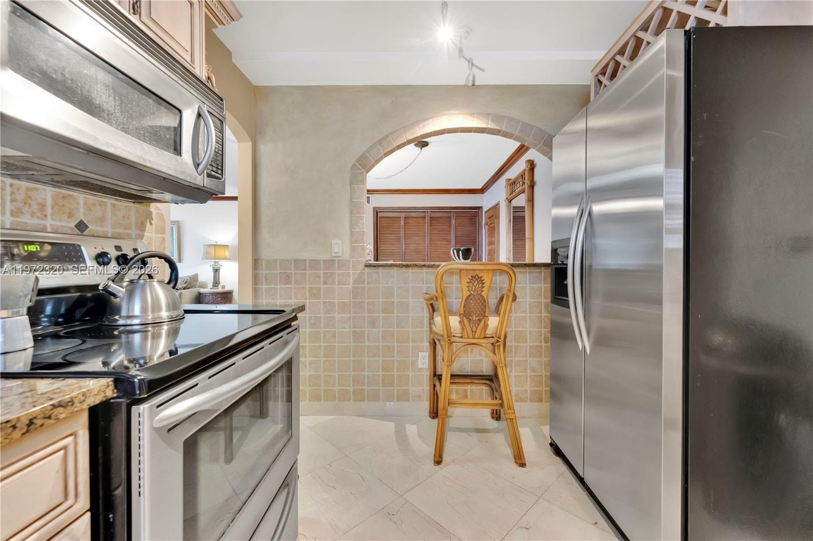 5555 Collins Ave # 5B, Miami Beach FL 33140 — 11