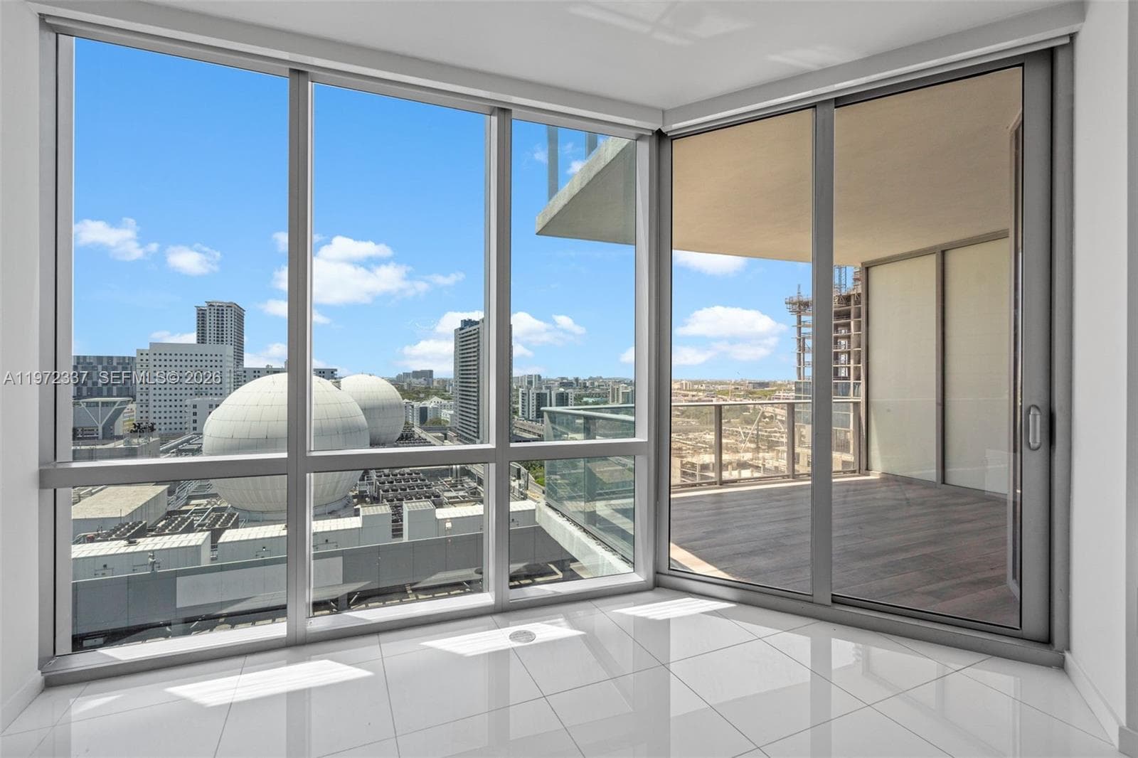 851 NE 1st Ave # 1506, Miami FL 33132 — 12