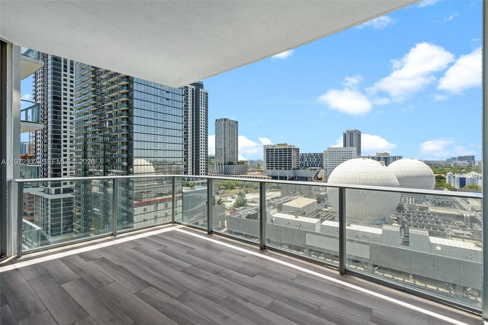 851 NE 1st Ave # 1506, Miami FL 33132 — 30