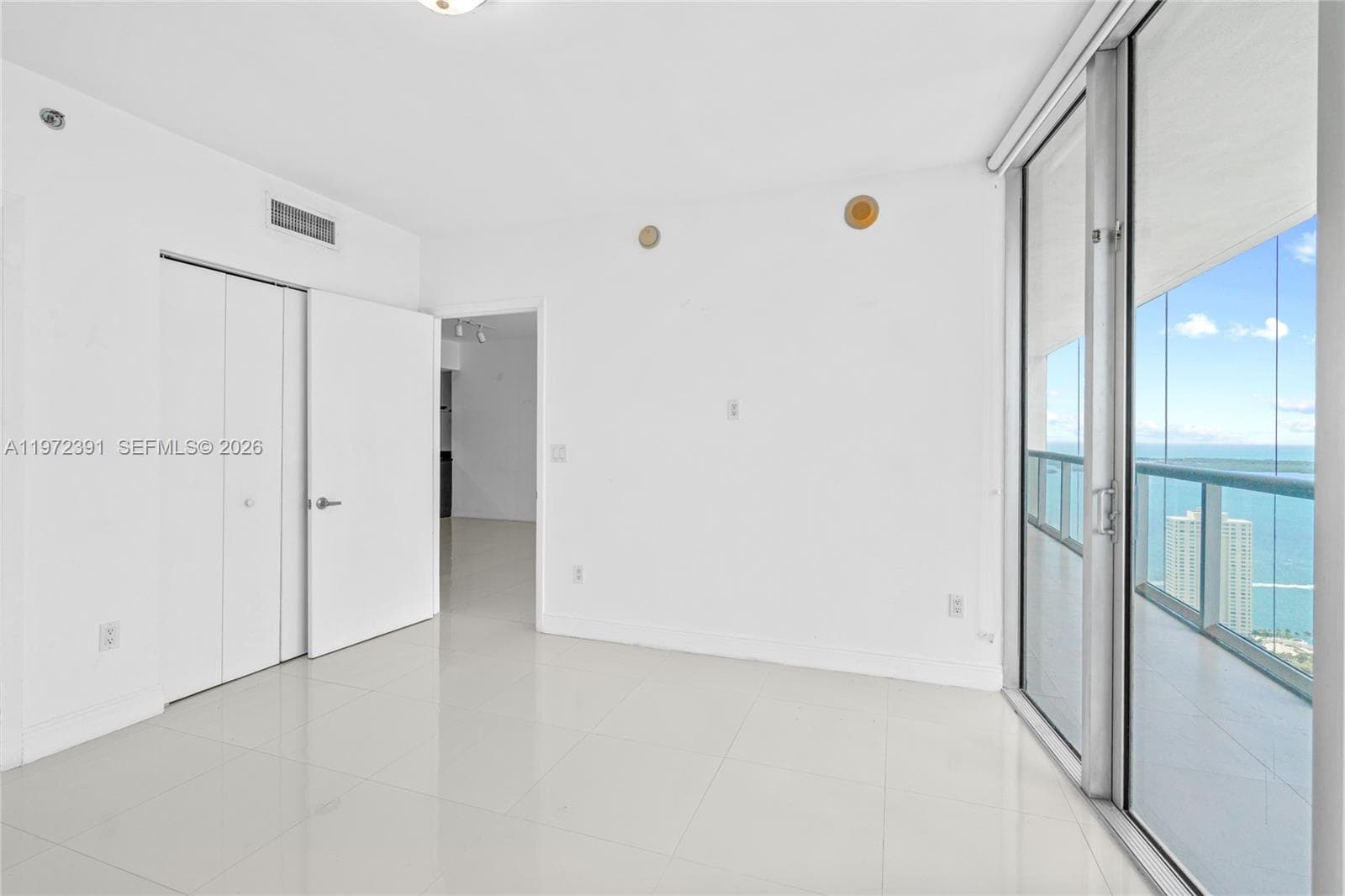495 Brickell Ave # 4705, Miami FL 33131 — 27