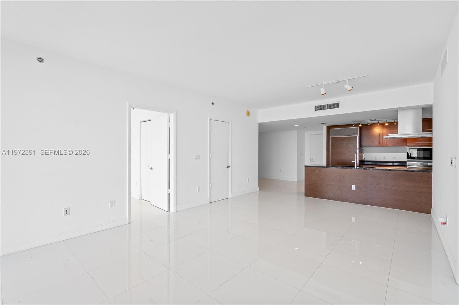 495 Brickell Ave # 4705, Miami FL 33131 — 13