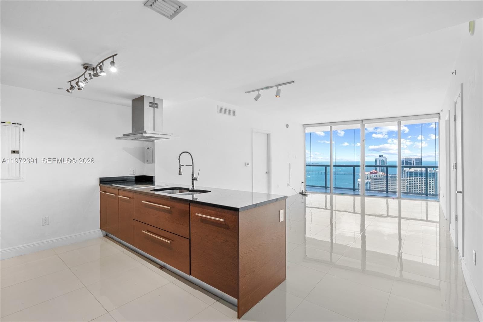 495 Brickell Ave # 4705, Miami FL 33131 — 5