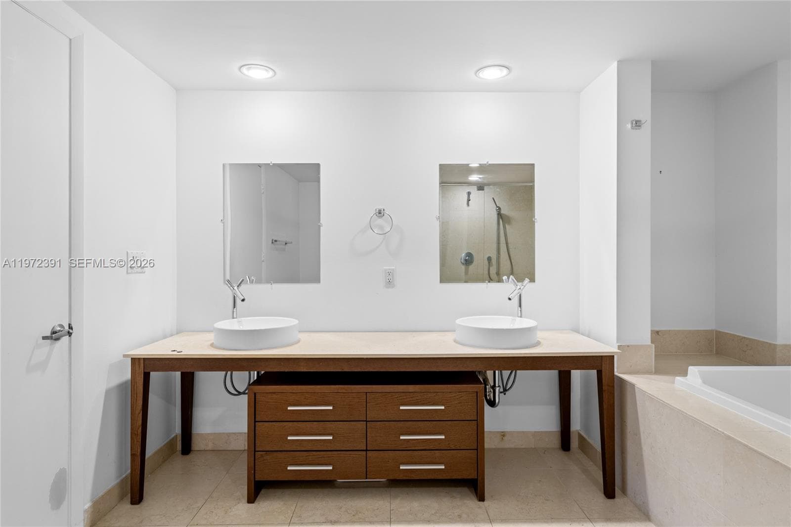 495 Brickell Ave # 4705, Miami FL 33131 — 29