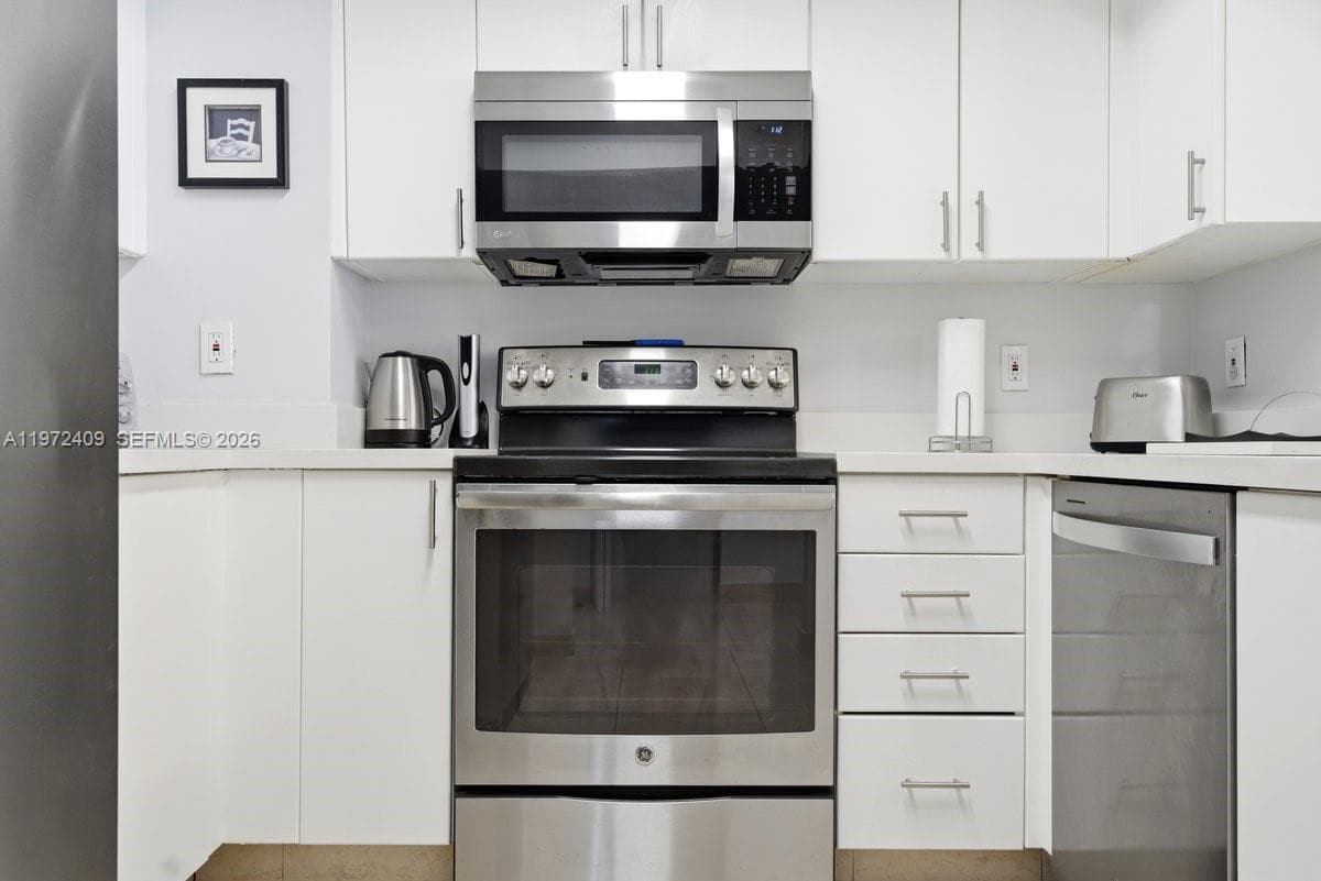 17375 Collins Ave # 1506, Sunny Isles Beach FL 33160 — 10