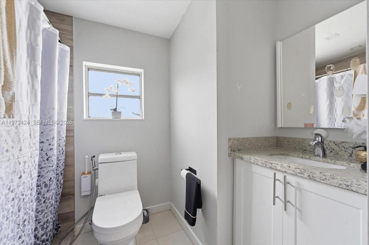 511 E 27th St, Hialeah FL 33013 — 19