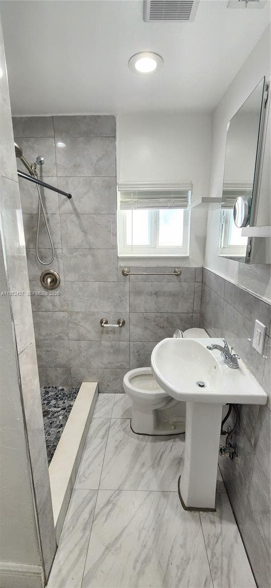 1490/1492 NW 38th St, Miami FL 33142 — 12