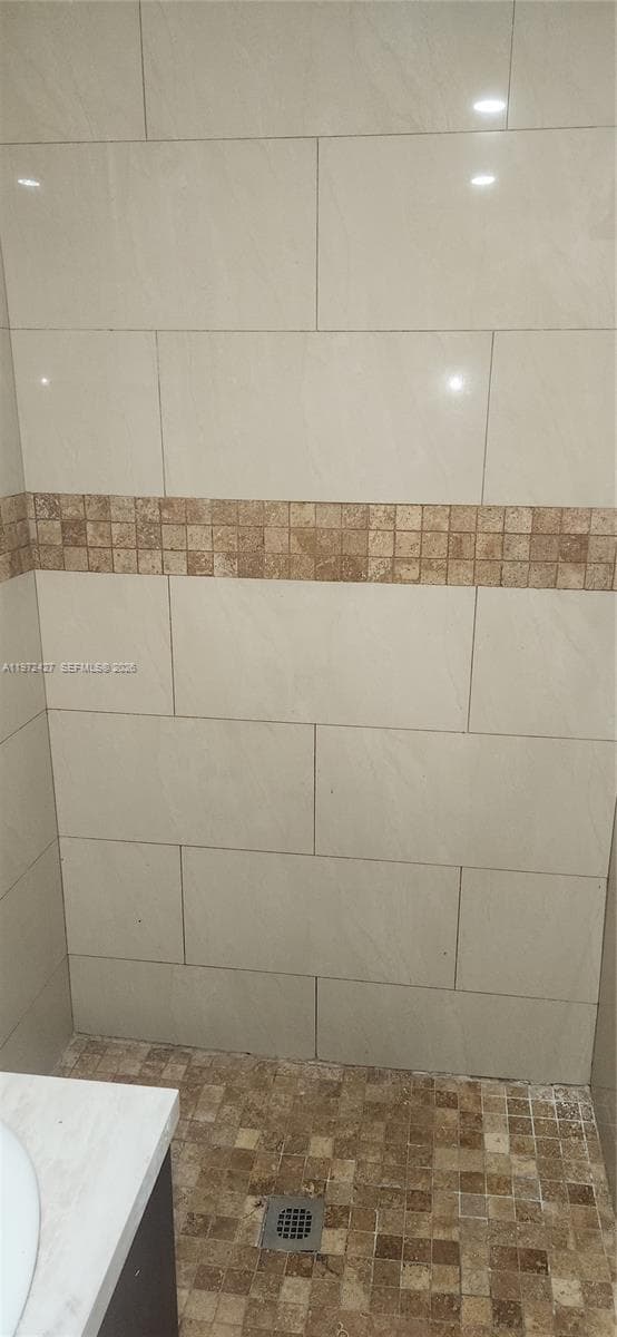 1490/1492 NW 38th St, Miami FL 33142 — 24