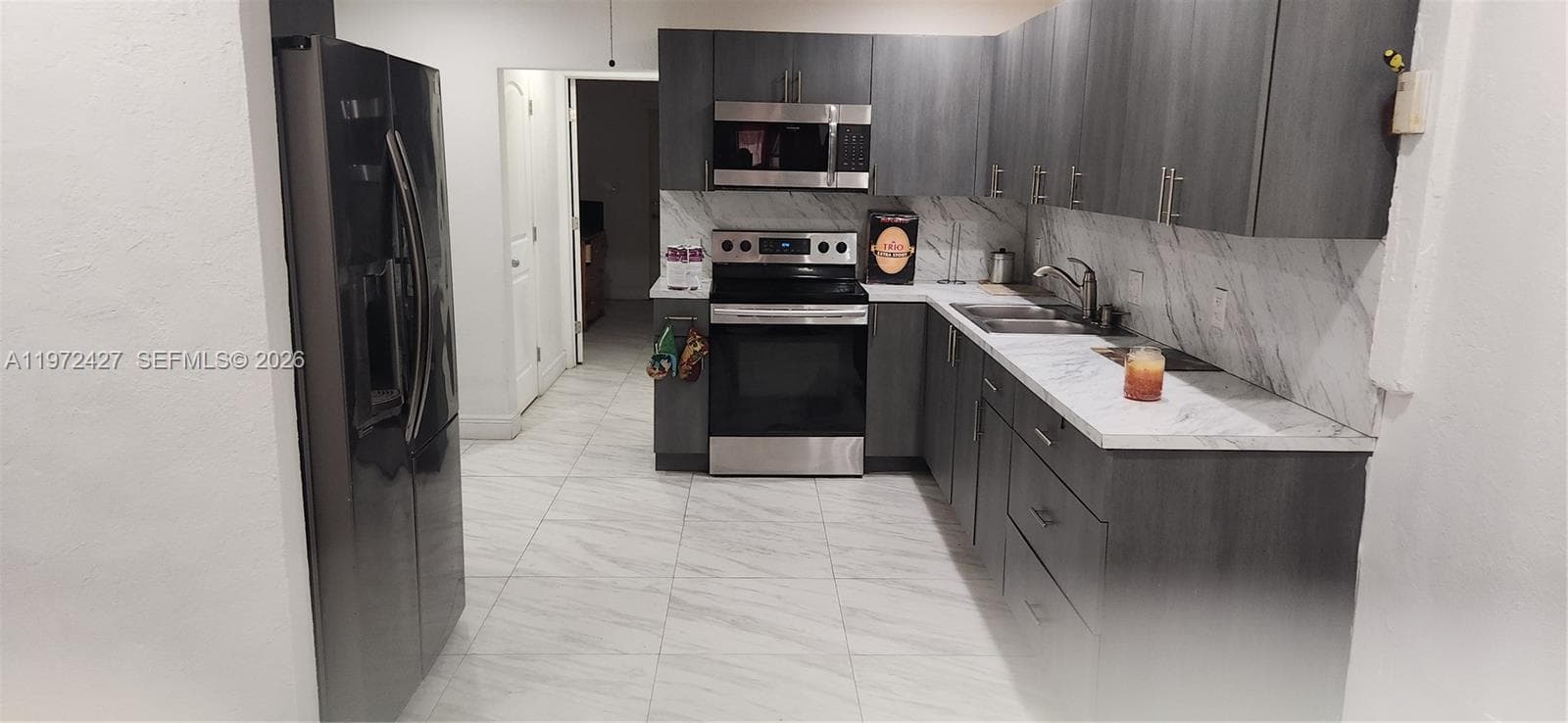 1490/1492 NW 38th St, Miami FL 33142 — 35