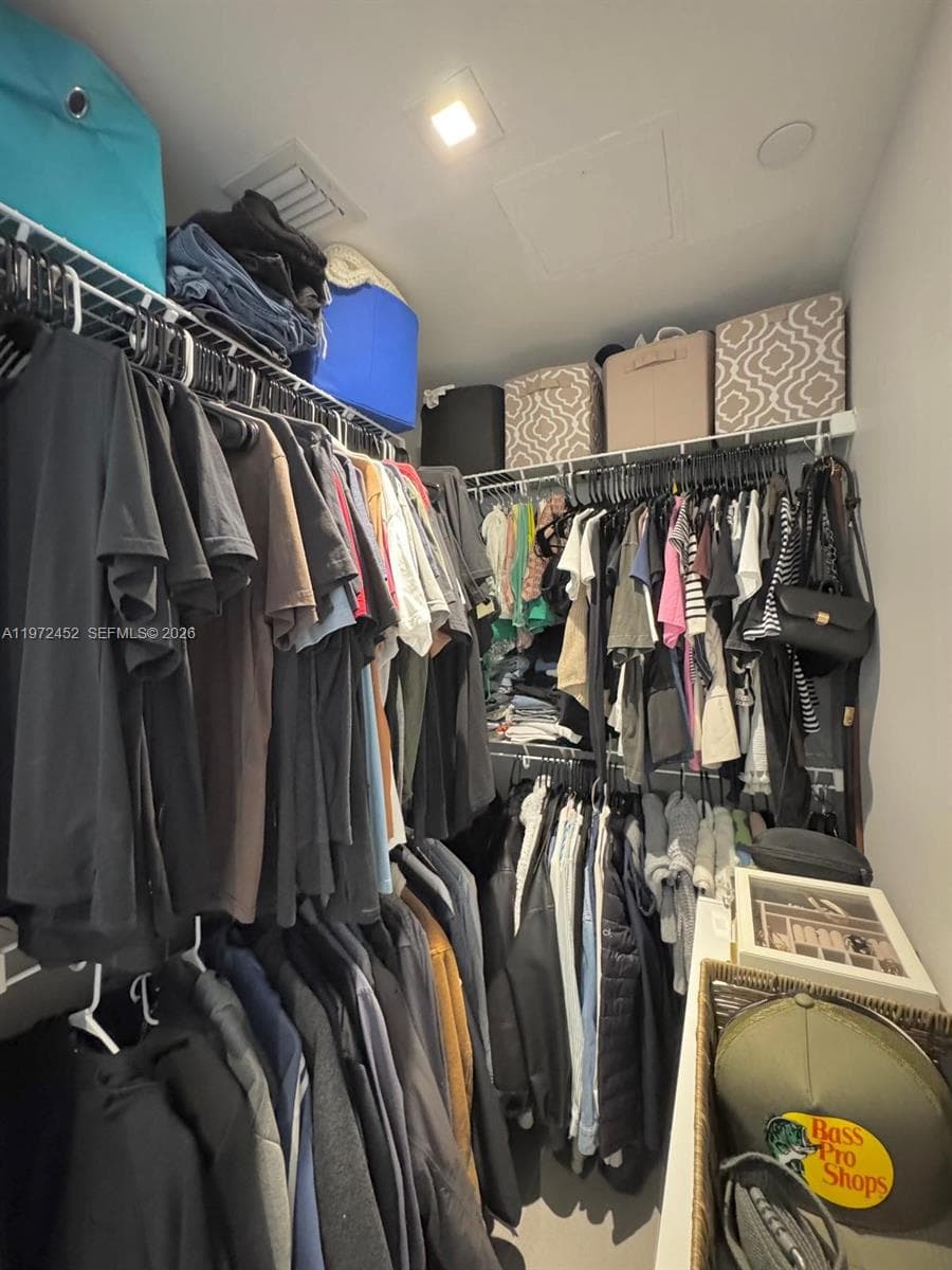 1600 NE 1st Ave # 1014, Miami FL 33132 — 13