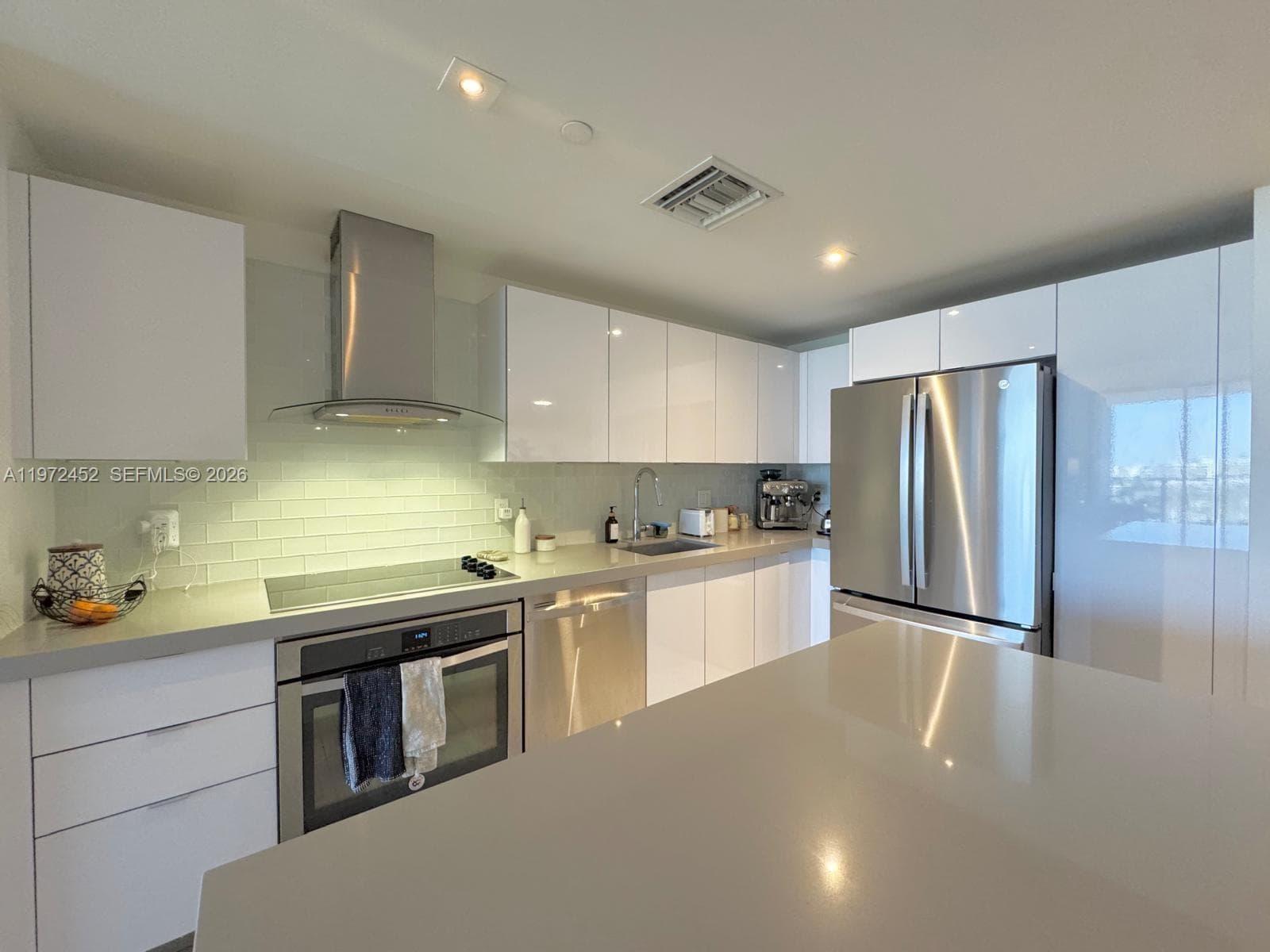 1600 NE 1st Ave # 1014, Miami FL 33132 — 9