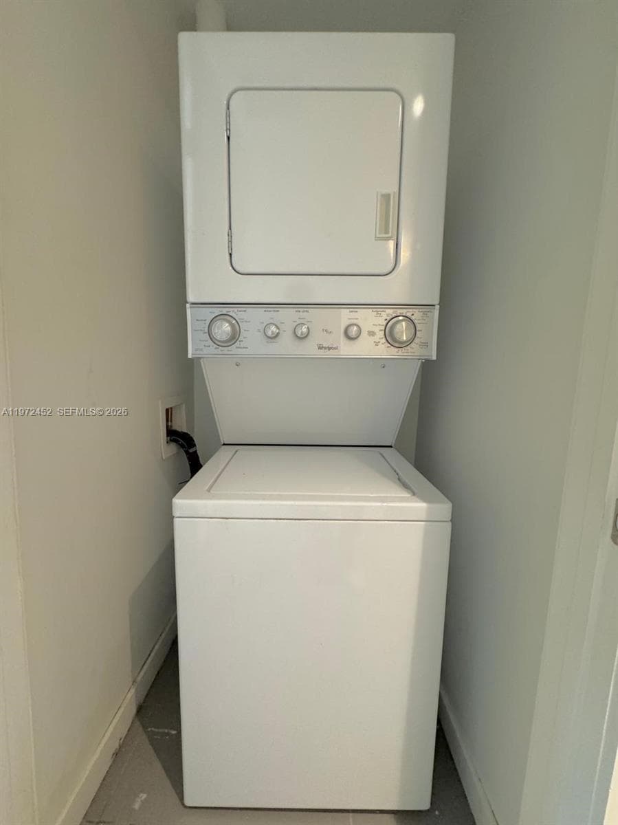 1600 NE 1st Ave # 1014, Miami FL 33132 — 14