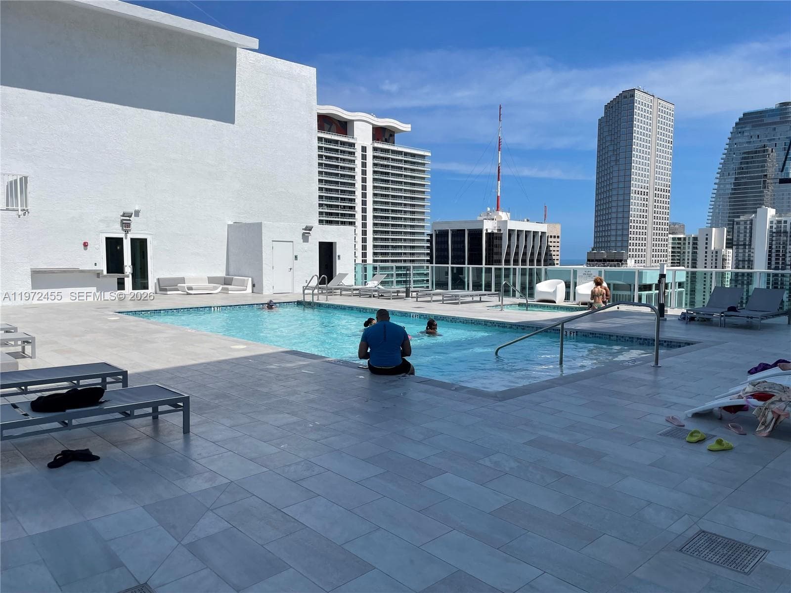 133 NE 2nd Ave # 1007, Miami FL 33132 — 2