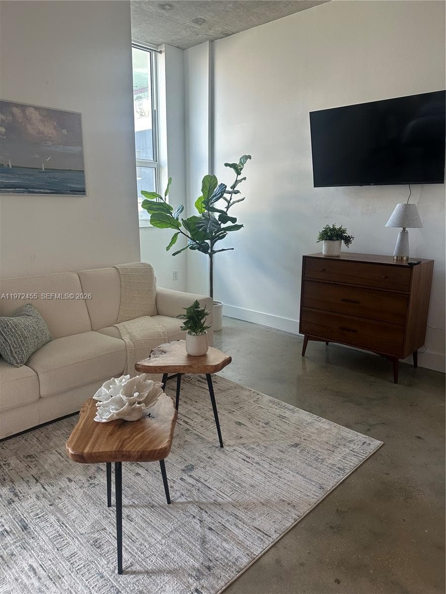133 NE 2nd Ave # 1007, Miami FL 33132 — 13