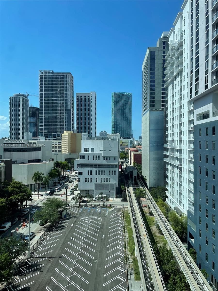133 NE 2nd Ave # 1007, Miami FL 33132 — 20