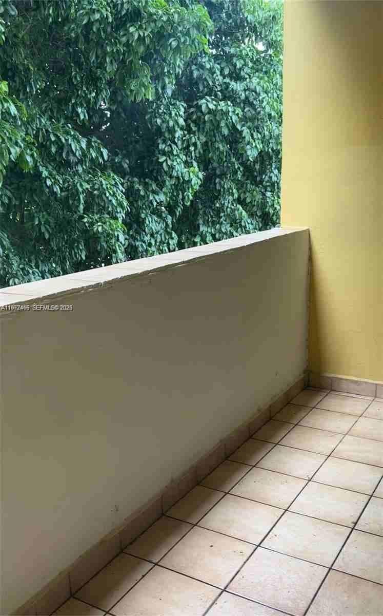 1555 W 44th Pl # 247, Hialeah FL 33012 — 10
