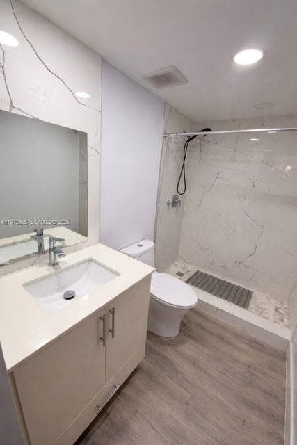 1555 W 44th Pl # 247, Hialeah FL 33012 — 8