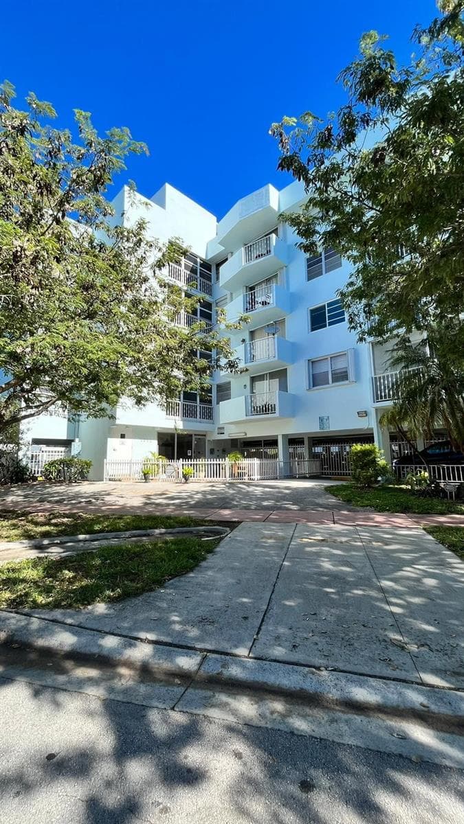 1990 Marseille Dr # 407, Miami Beach FL 33141 — 8